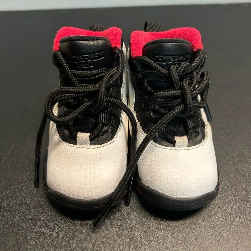 Air Jordan 10 Retro Toddler Black and Red Sneakers
